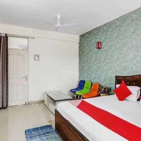 Hotel O Krishna Orchid Near Noida Sector 81 Metro Station Екстериор снимка